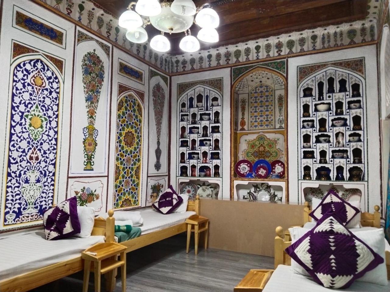 Hotel Risqiro'z Boutique Boukhara Extérieur photo